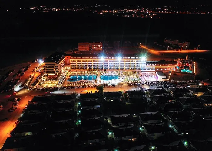 מלון Aletris Deluxe &